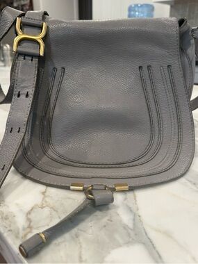 Chloe Marcie Saddle Crossbody leather bag in grey